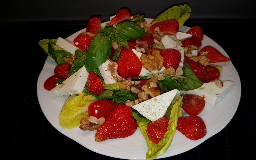 Salat Feta und Erdbeeren – Beate kocht